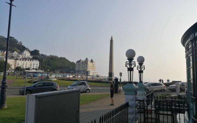 The Marlborough Hotel