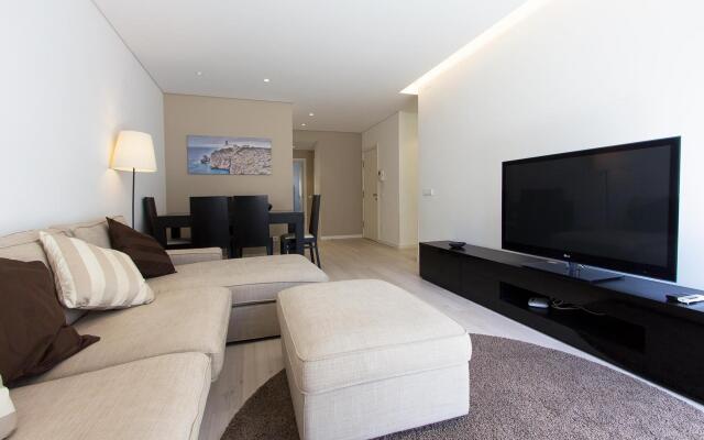 Expo River Side by Homing