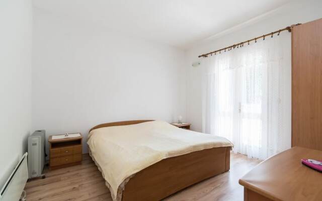 Apartment Alana -