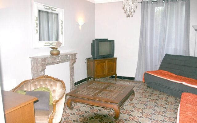 Apartment With 3 Bedrooms in Grospierres, With Wonderful Mountain View