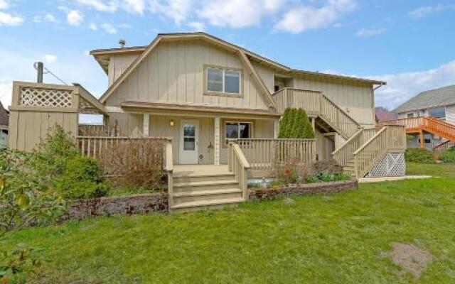 Surf Watch House in Copalis Beach