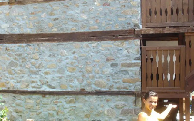 Vodenicharovata House