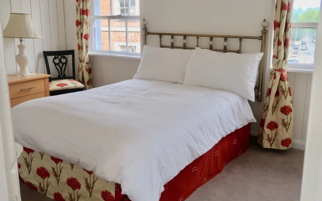 4bedhouse/leominster/hiking/castles/sleeps7/wifi