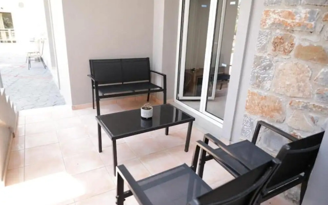 Maria Apartments by Checkin