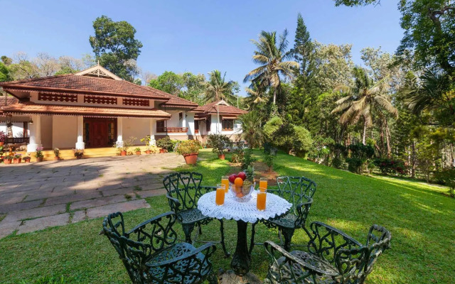 StayVista at Crystal Homestay