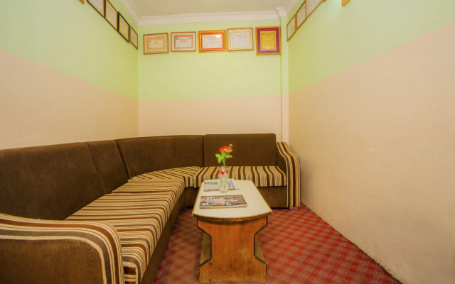 OYO 233 Waling Fulbari Guest House