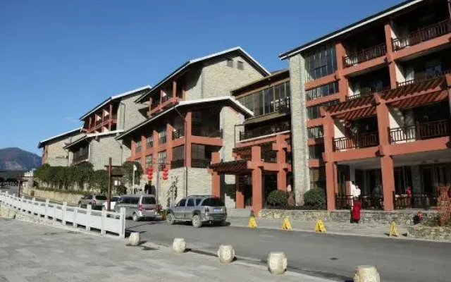 Nverzhai Holiday Hotel