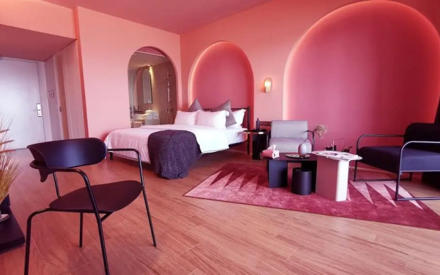 W O O K A Hotel