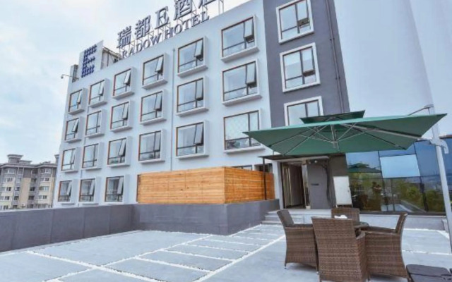 Ruidu e hotel state (grape shed store)
