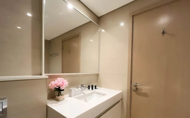 Ultimate Luxury in the Heart of Downtown