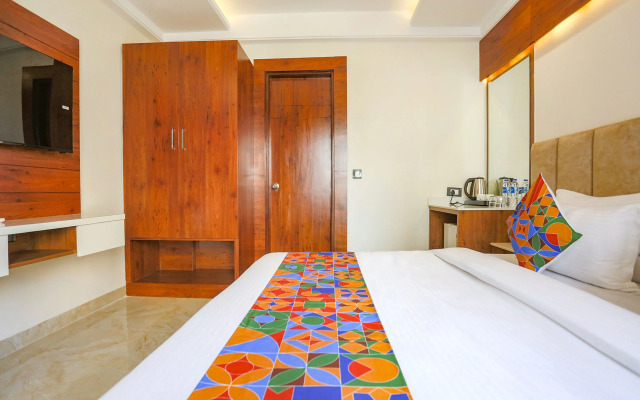 Fabhotel Golf Inn Golf course Road Gurugram