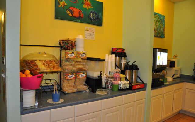 Plantation Suites & Conference Center