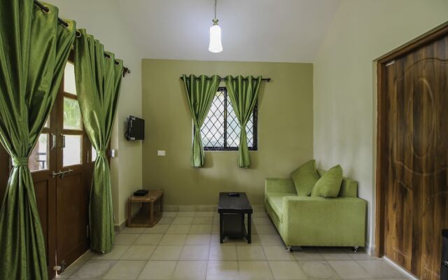 OYO Home 1134 Studio Riverside 1BHK Siolim