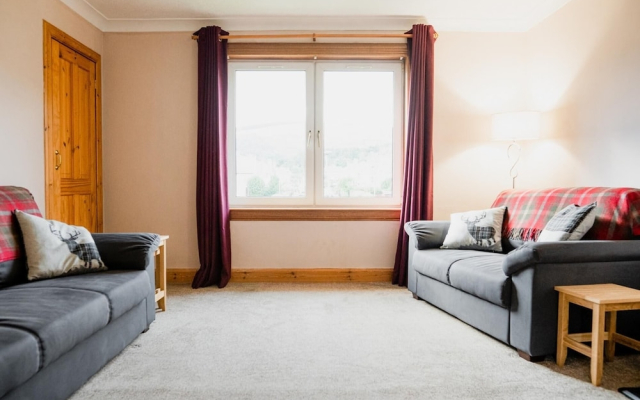 3BD House Fantastic Mountain Views Innerleithen