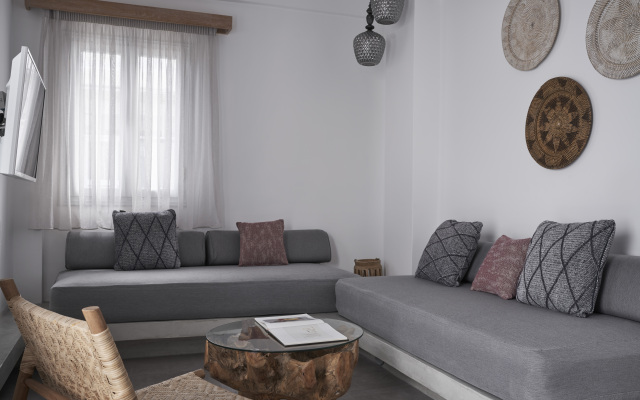 Makris Beach Hotel