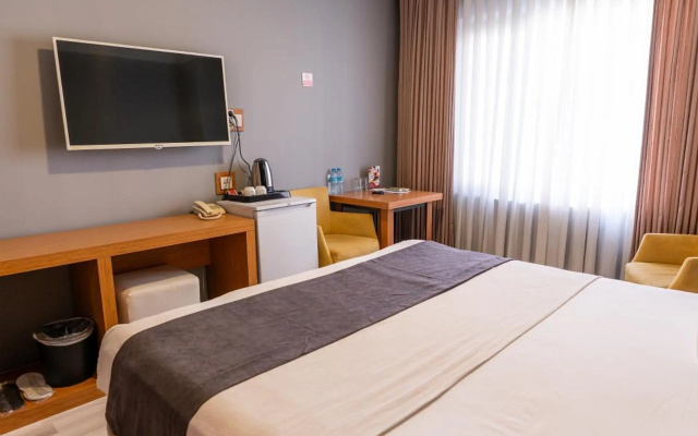 EMSA Palace Hotel