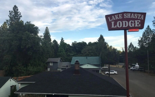 Lake Shasta Lodge