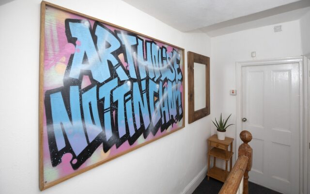 Arthouse Lovely Spacious 5 bed house