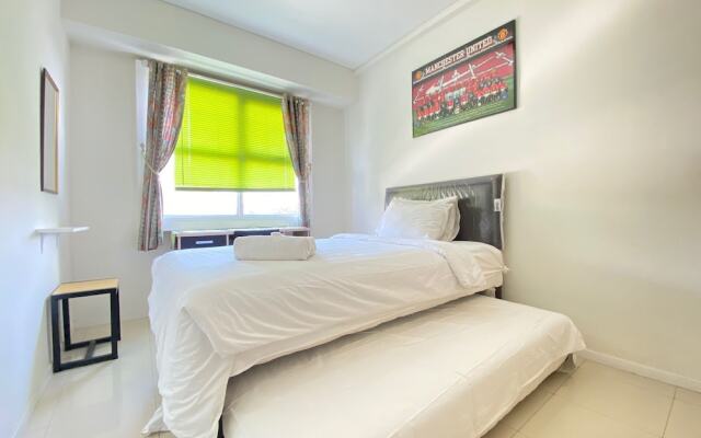 Modern Look 1Br Apartment At Parahyangan Residence Near Unpar