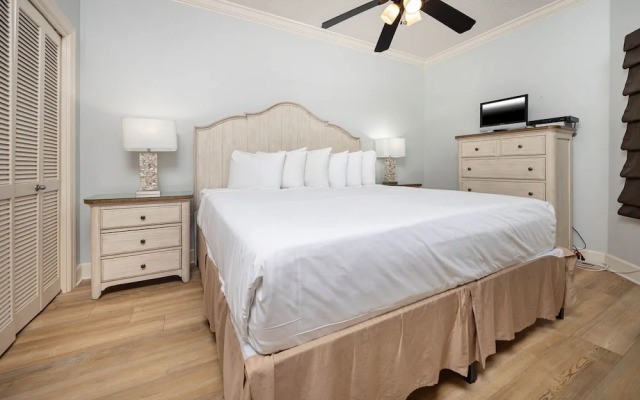 Phoenix Ix 705 3 Bedroom Condo