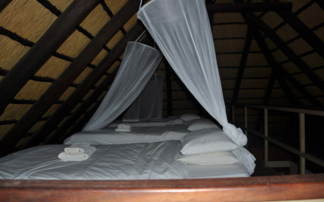 Hakusembe River Lodge