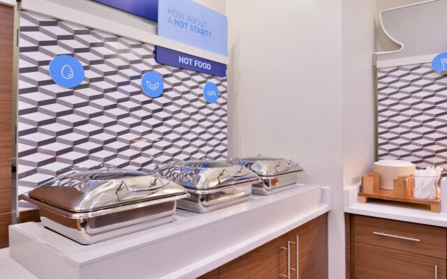 Holiday Inn Express New Orleans - St Charles (ex Modern Hotel)