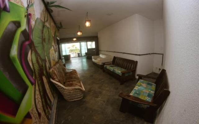 Curvão Surf House - Hostel