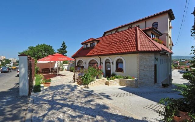 Casa Maria Arges