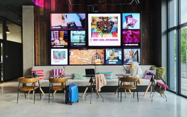 Moxy Warsaw City
