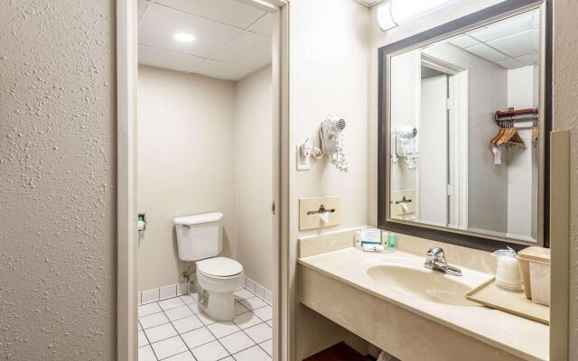 Quality Inn Bradley - Bourbonnais