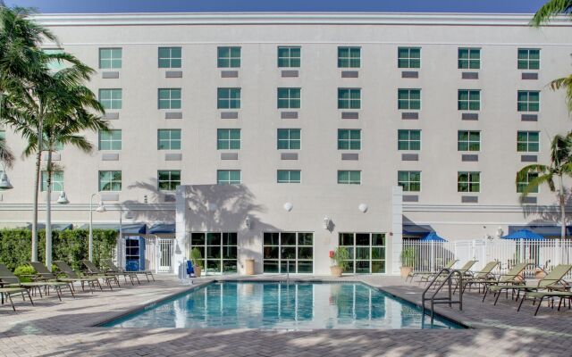 Holiday Inn Express & Suites Kendall by IHG