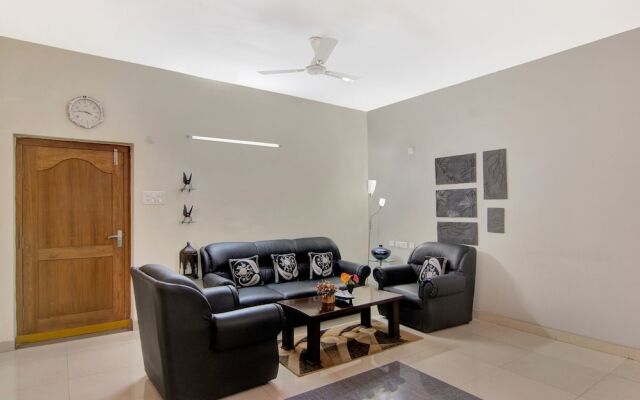 OYO 20008 SilverKey Madhapur