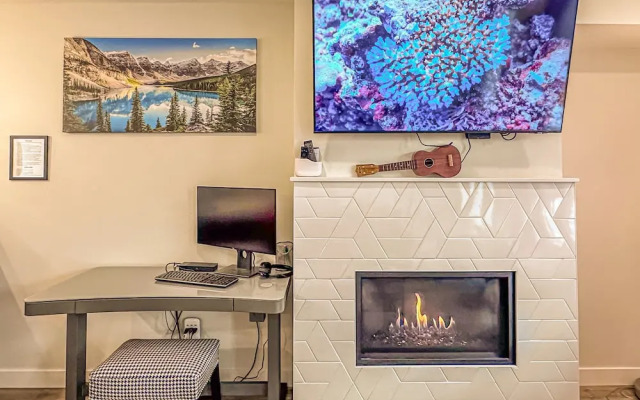 Skyline 102 Mountain View Townhouse-AC-Heated Pool; Hot tub