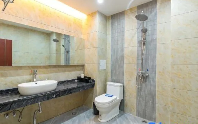 Xishuangbanna Jinghong Weihong Grand Hotel (Airport) – Bathroom – Xishuangbanna