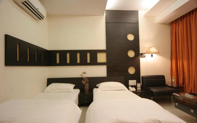 OYO Rooms RC Dutt Road