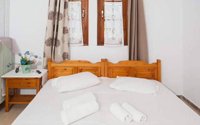 Paradeisos Double Room 1