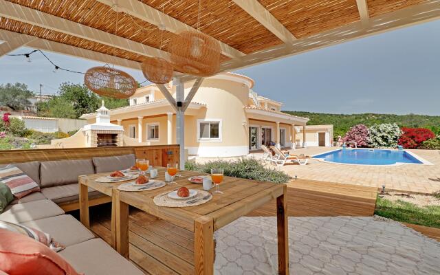 Casa do Pomar by Portucasa