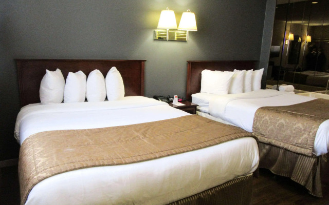 : Econo lodge Hotel Brossard