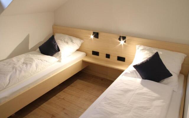 Chalet an der Donau direkt bei Regensburg, 5 Sterne DTV