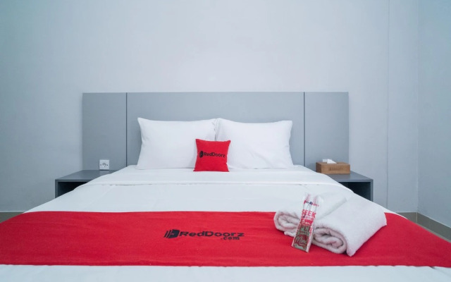 RedDoorz @ Jalan Gunung Talang Mahendradatta