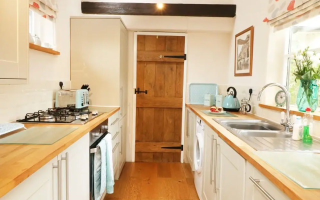 Larksworthy Cottage