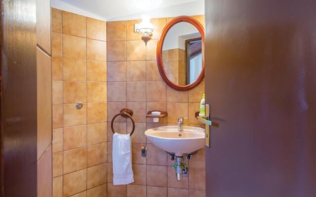 Awesome Home in Pobri With Wifi and 1 Bedrooms