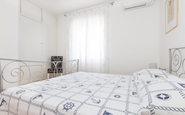 Apartment Neven - comfortable & great location: A1 Split, Riviera Split
