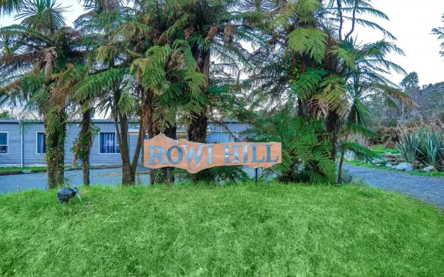 Rowi Hill