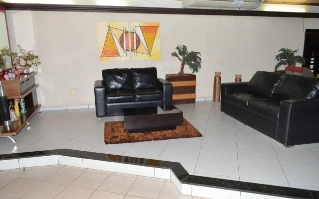 OYO New Anapolis Hotel, Imperatriz