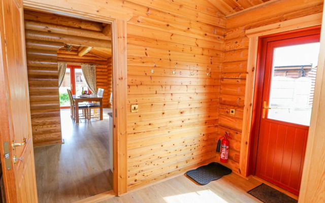 Cedar Lodge