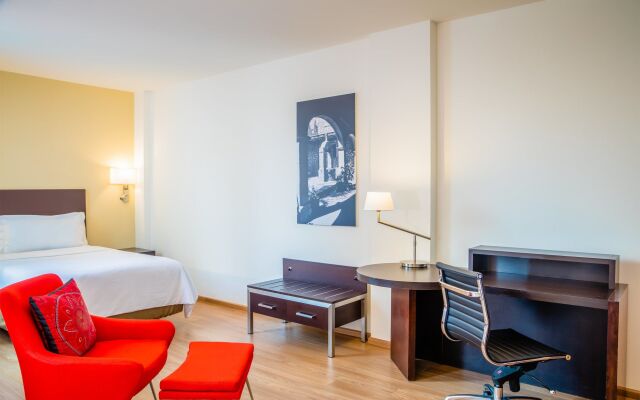 Fiesta Inn Express Perinorte