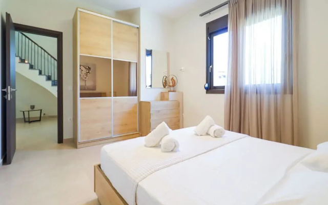 Luxury Rental Villa for 14 People
