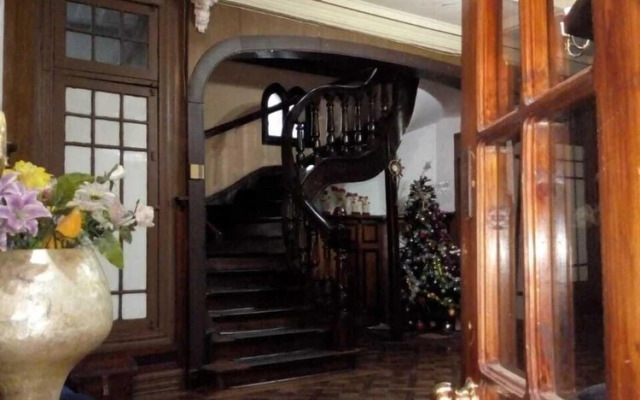 La Casona de Isis Chile Tematica