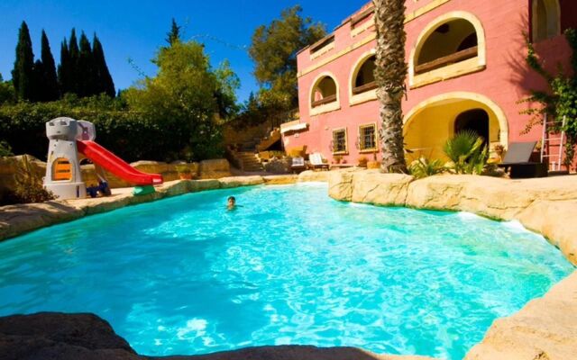 The Red Farm Relais & Spa